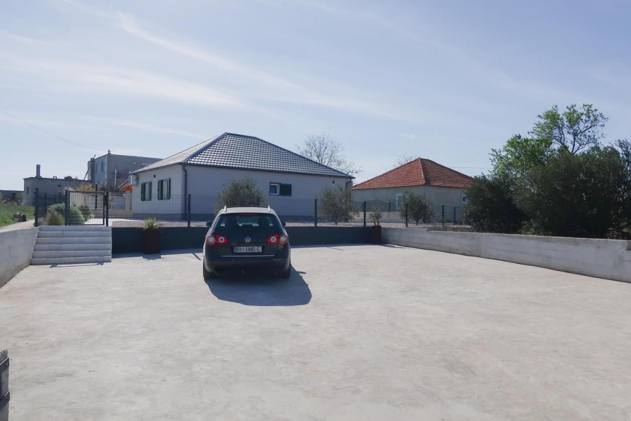 Willa Tara Sveti Filip i Jakov Zewnętrze zdjęcie